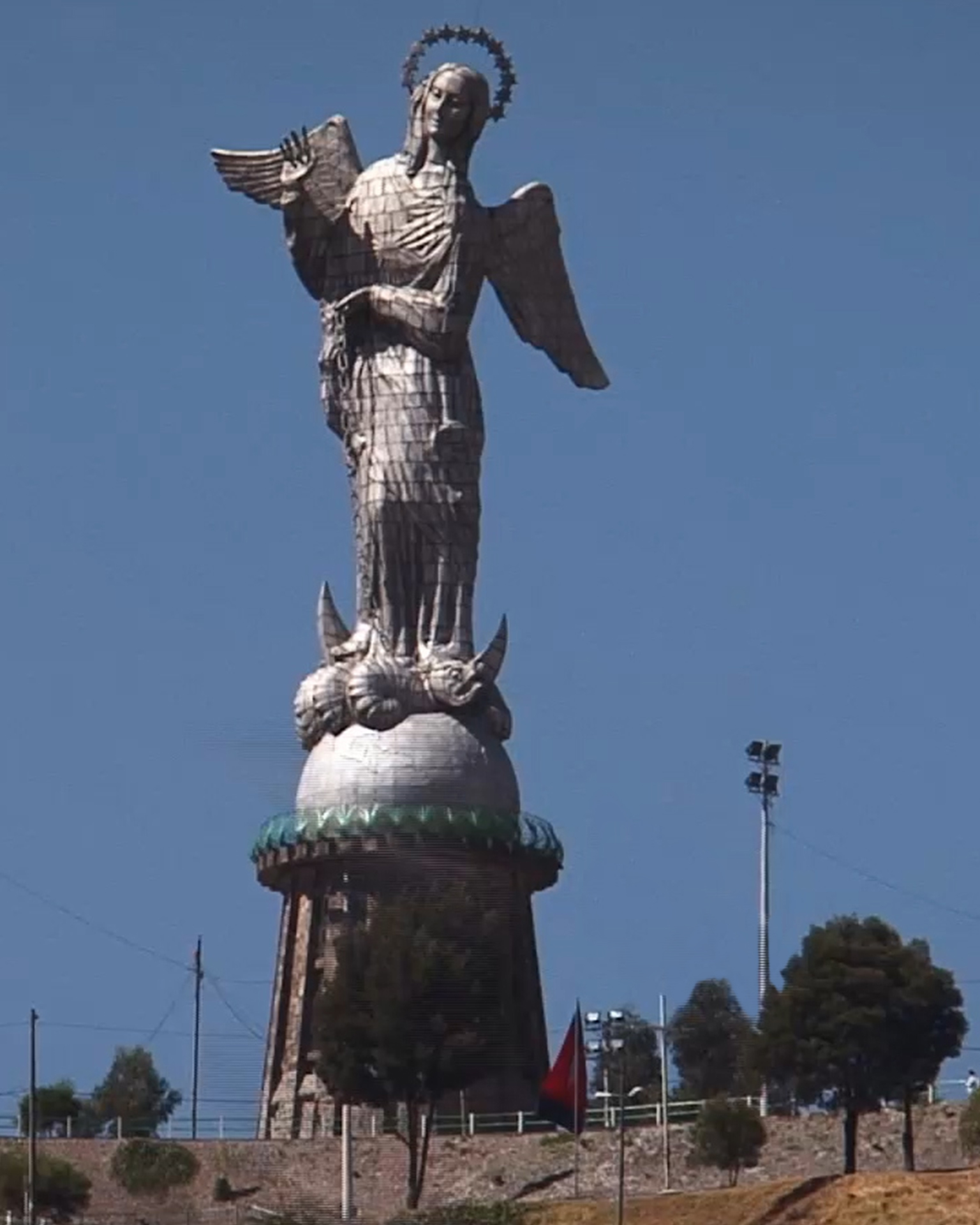 QUITO CIUDAD DEL BUEN VIVIR QUITO CIUDAD DEL BUEN VIVIR